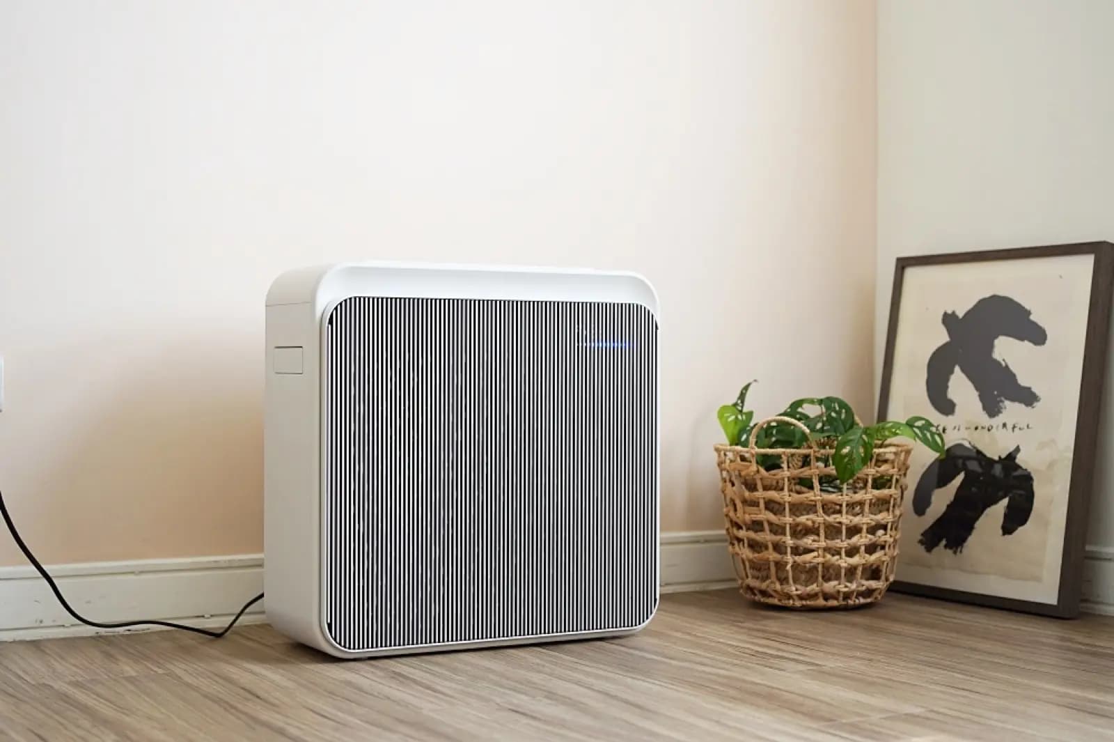 Family relaxing at home with the Velta AirLab P80S
