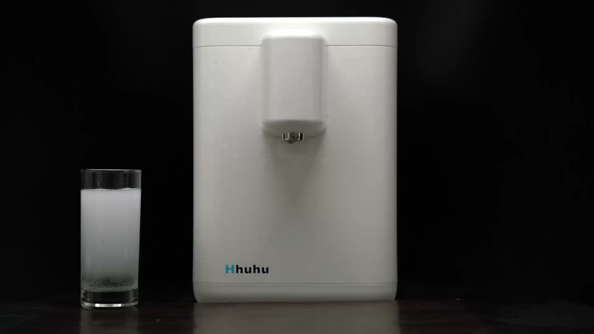 Hydrogen bubbles clouding water in the Hhuhu carafe